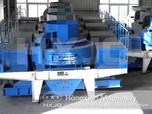 Sand making machine